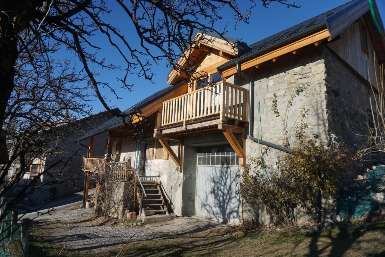 Chez Amber * Prunières